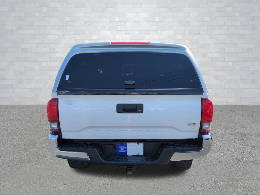 Used 2019 Toyota Tacoma TRD Off-Road AWD/4WD image 6