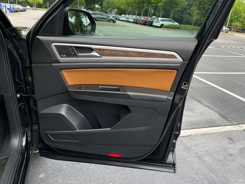 Used 2019 Volkswagen Atlas SEL Premium AWD/4WD image 29