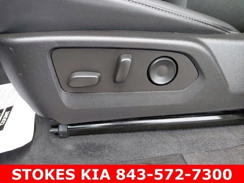 Used 2023 Chevrolet Colorado LT w/ LT Convenience Package III RWD image 22