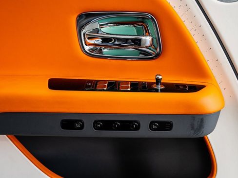 Used 2024 Rolls-Royce Spectre w/ Spectre Launch Package image 34