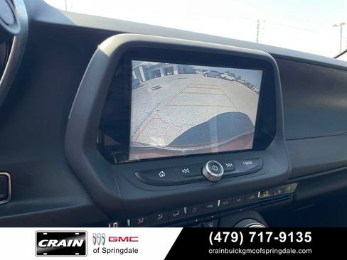 Used 2018 Chevrolet Camaro SS RWD image 17