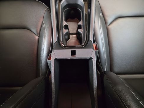 Used 2025 Jeep Compass Limited image 23