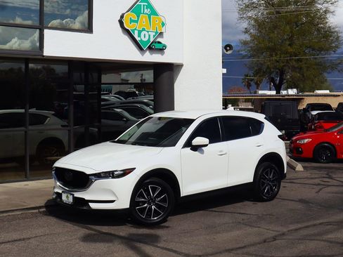 Used 2018 MAZDA CX-5 Touring image 3