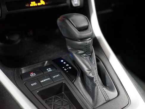 Certified 2024 Toyota RAV4 LE image 21