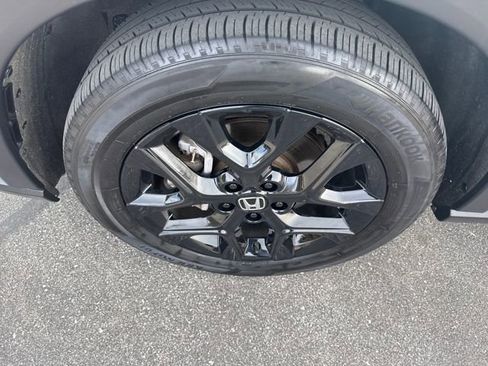 Certified 2024 Honda HR-V Sport image 40