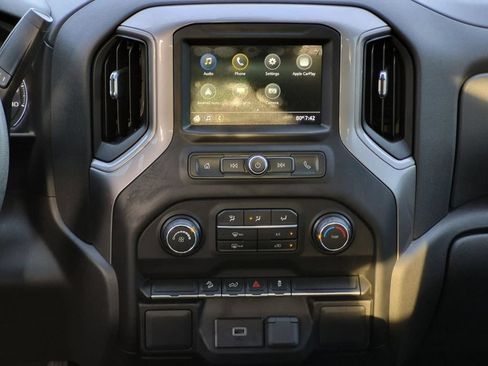 Used 2019 Chevrolet Silverado 1500 Custom Trail Boss w/ Custom Convenience Package AWD/4WD image 21
