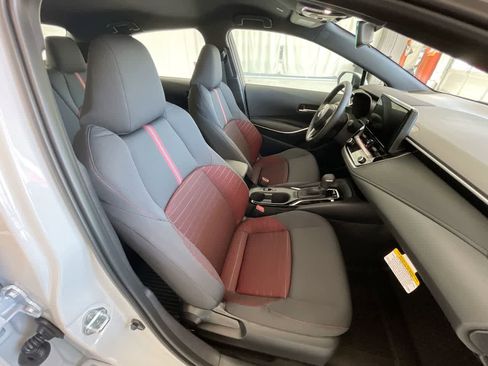 Certified 2025 Toyota Corolla SE image 24