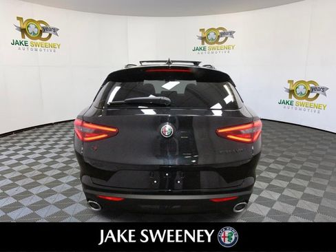 Used 2021 Alfa Romeo Stelvio Sprint w/ Nero Edizione image 9