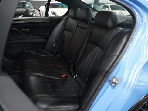 Used 2013 BMW M5 image 41