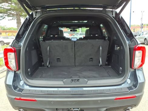 Certified 2024 Ford Explorer ST-Line w/ Class IV Trailer Tow Package AWD/4WD image 10