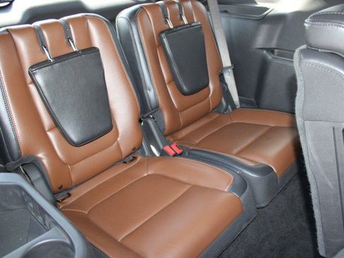 Used 2012 Ford Explorer Limited FWD image 24