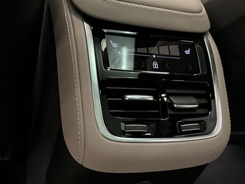 New 2026 Volvo XC90 T8 Plus image 28