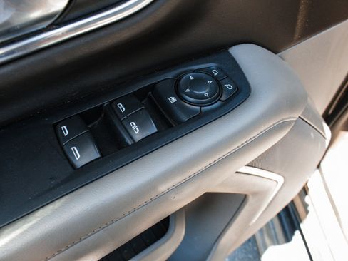 Used 2021 GMC Yukon SLE RWD image 9