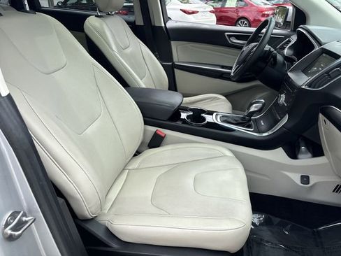Used 2018 Ford Edge Titanium w/ Equipment Group 301A FWD image 25