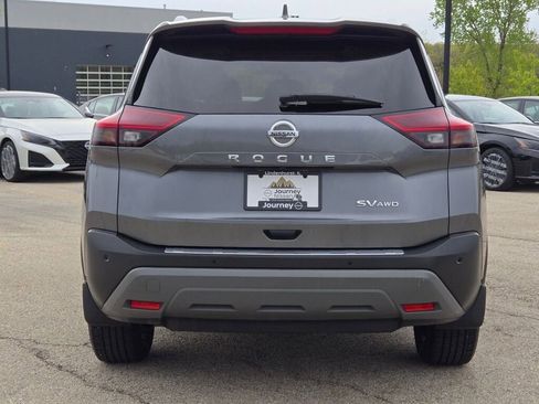 Used 2021 Nissan Rogue SV w/ Premium Package AWD/4WD image 12