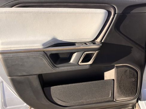 Used 2023 Rivian R1T Launch Edition image 10