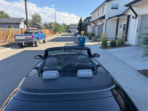 Used 2008 BMW 135i Convertible image 42