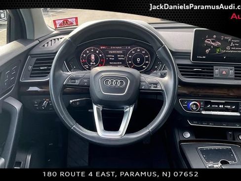 Used 2019 Audi Q5 2.0T Premium Plus w/ Premium Plus Package AWD/4WD image 5