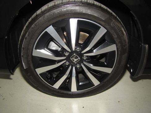 Certified 2023 Honda Civic EX-L image 26
