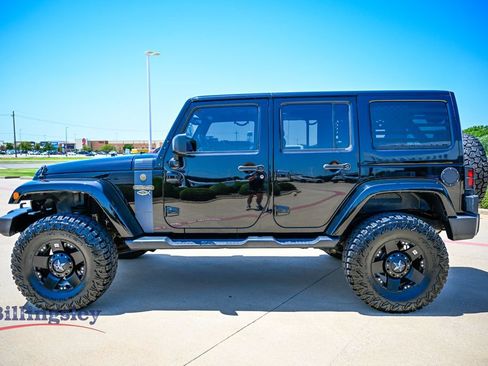 Used 2017 Jeep Wrangler Unlimited Sport AWD/4WD image 4