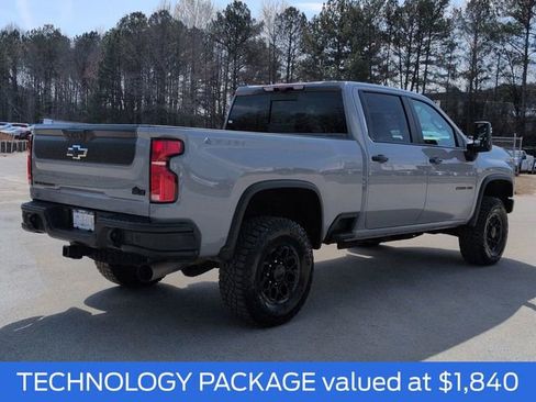 Used 2025 Chevrolet Silverado 2500 ZR2 w/ ZR2 Bison Edition image 5