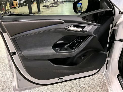 Used 2025 Audi S6 e-tron Prestige w/ 21" Black Optic Package image 20