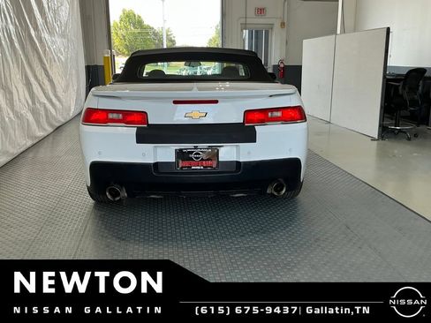 Used 2015 Chevrolet Camaro LT RWD image 8