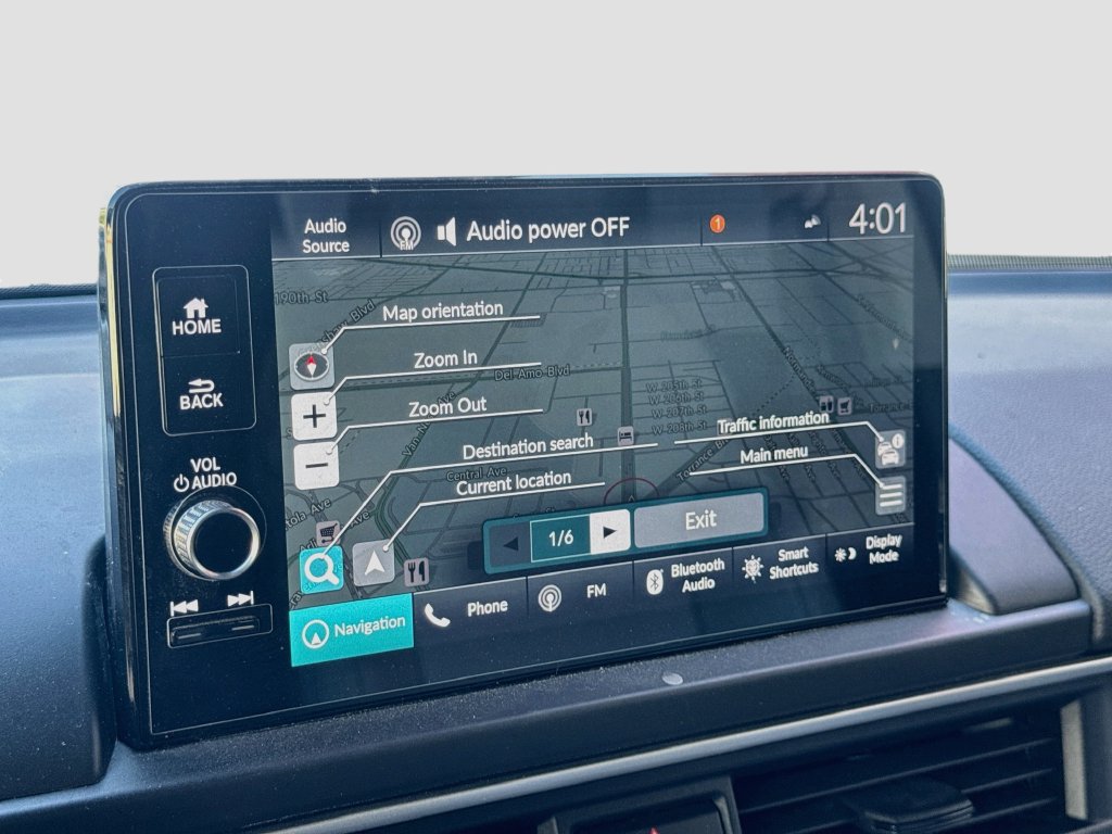 Used 2025 Honda Pilot Touring image 13