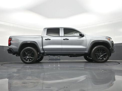 Used 2025 Chevrolet Colorado Trail Boss AWD/4WD image 29