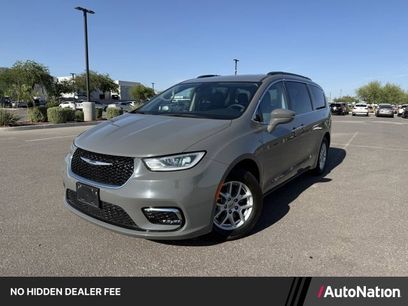 Used 2022 Chrysler Pacifica Touring-L