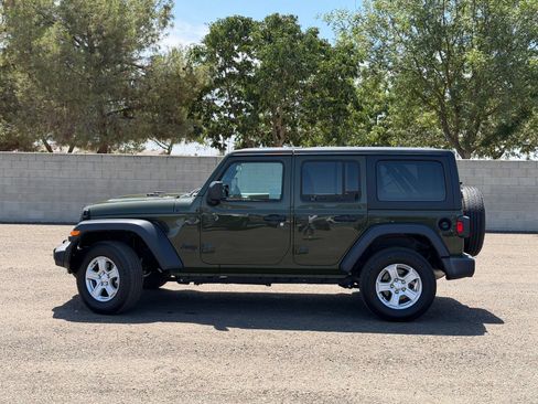 Used 2022 Jeep Wrangler Unlimited Sport AWD/4WD image 8