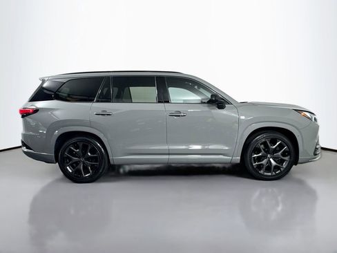 Used 2025 Lexus TX 500h AWD w/ Technology Package image 4
