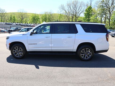 Used 2023 Chevrolet Suburban Z71 w/ Luxury Package AWD/4WD image 4