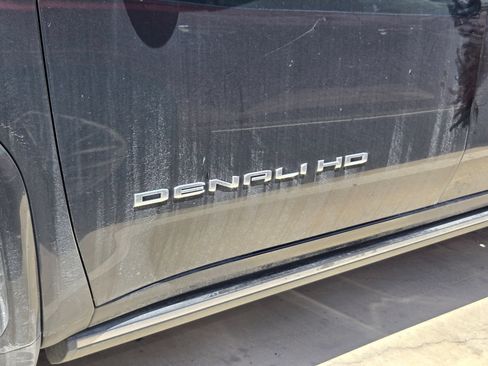 Used 2024 GMC Sierra 2500 Denali Ultimate AWD/4WD image 5