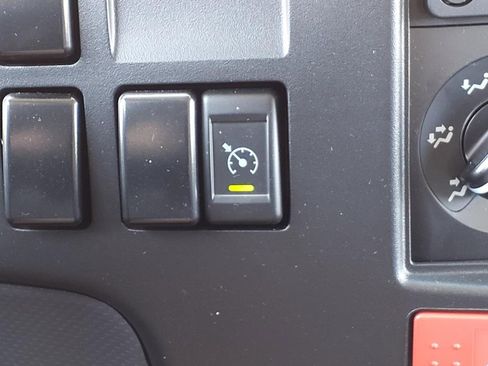 New 2024 Chevrolet Low Cab Forward image 12