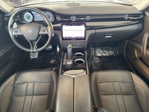 Certified 2022 Maserati Quattroporte Modena RWD image 22