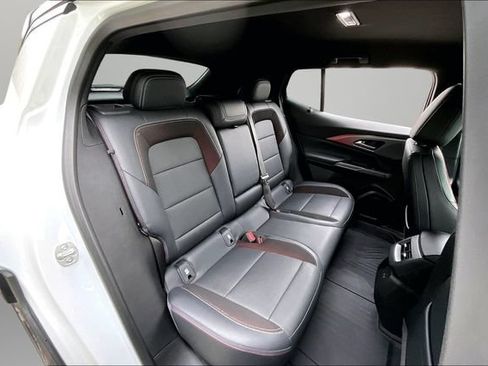 Certified 2024 Chevrolet Equinox EV RS FWD image 26