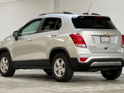 Used 2021 Chevrolet Trax LT image 6
