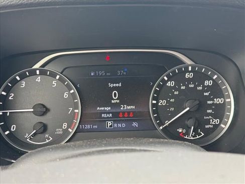 Certified 2024 Nissan Frontier SV image 19