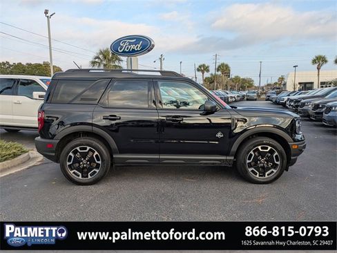 Used 2021 Ford Bronco Sport Outer Banks w/ Outer Banks Package (96D) image 3