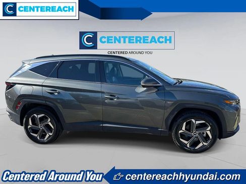 Used 2023 Hyundai Tucson Limited AWD/4WD image 3
