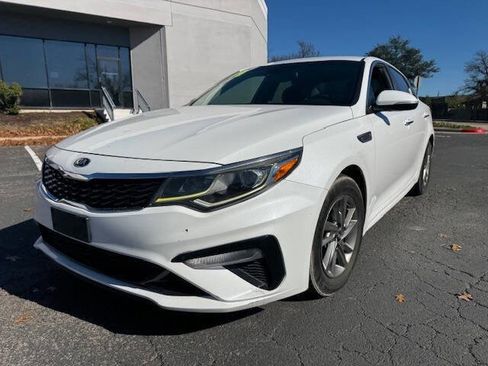Used 2019 Kia Optima LX image 2