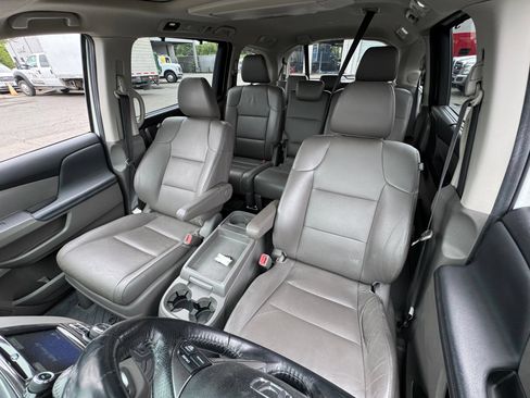 Used 2014 Honda Odyssey Touring Elite image 15