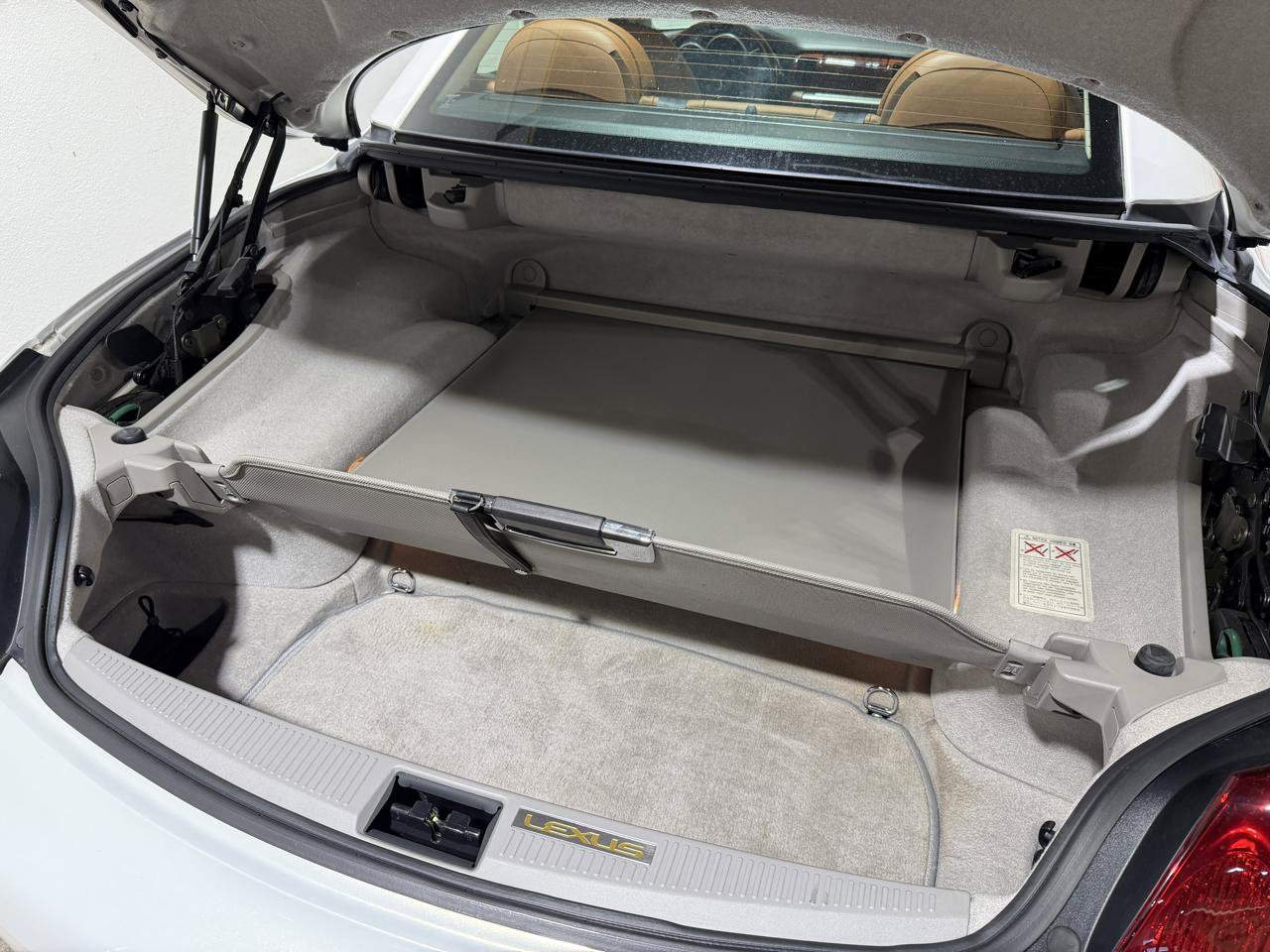 Used 2002 Lexus SC 430 Convertible RWD image 8