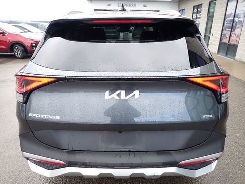 Certified 2023 Kia Sportage EX image 4