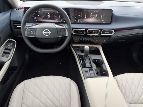 New 2026 Nissan Sentra SL FWD image 9