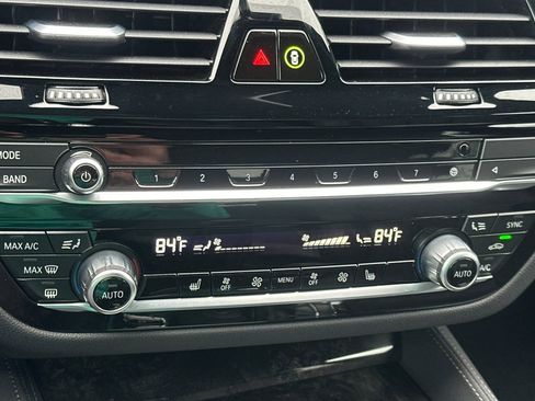 Certified 2023 BMW 530e w/ M Sport Package image 22