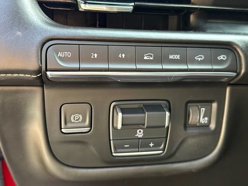 Used 2023 Cadillac Escalade Sport Platinum w/ LPO, ONYX Package AWD/4WD image 28