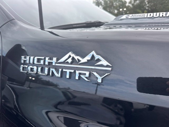 Used 2022 Chevrolet Silverado 3500 High Country AWD/4WD image 2
