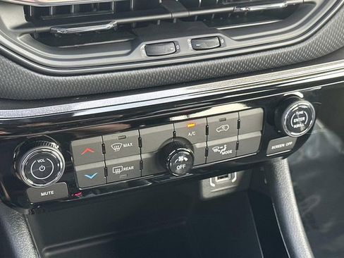 New 2026 Jeep Compass Latitude AWD/4WD image 31